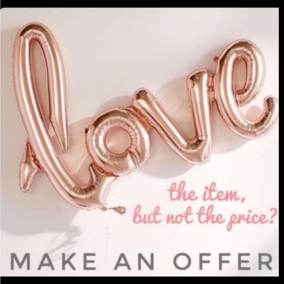 Cupcakes and Cashmere Jerome Blouse in Floral Navy and Pink, Size Medium - Picture 16 of 16